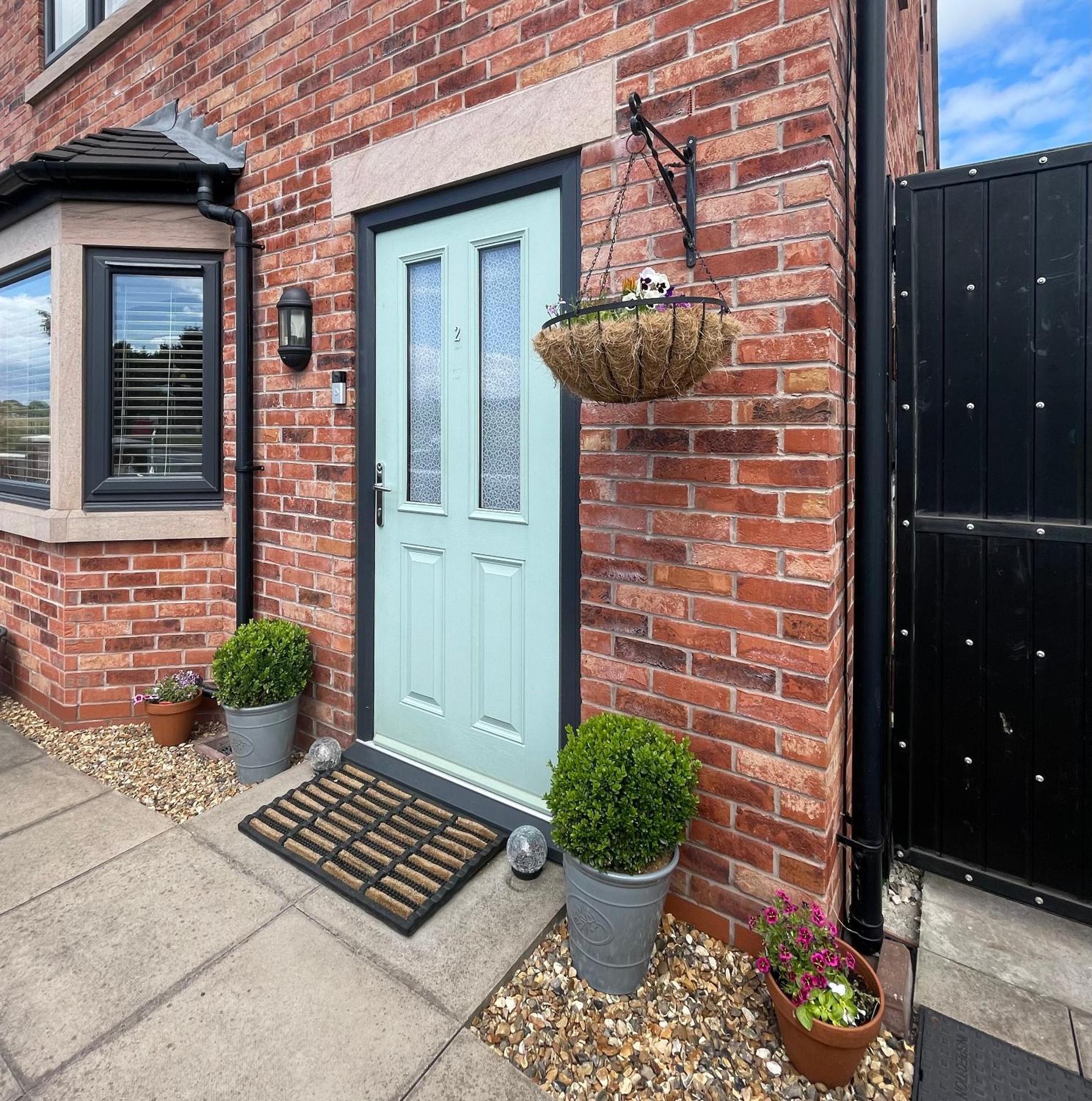 Abbey'S Inn Cheadle  Exterior photo